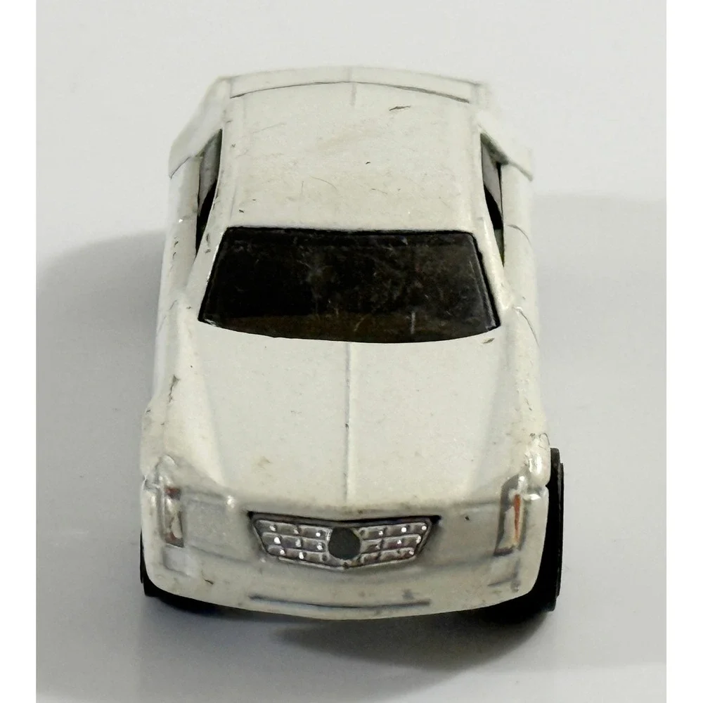 Hot Wheels Cadillac V-16 Kids 1:64 White Diecast Toy Car 2003 Mattel